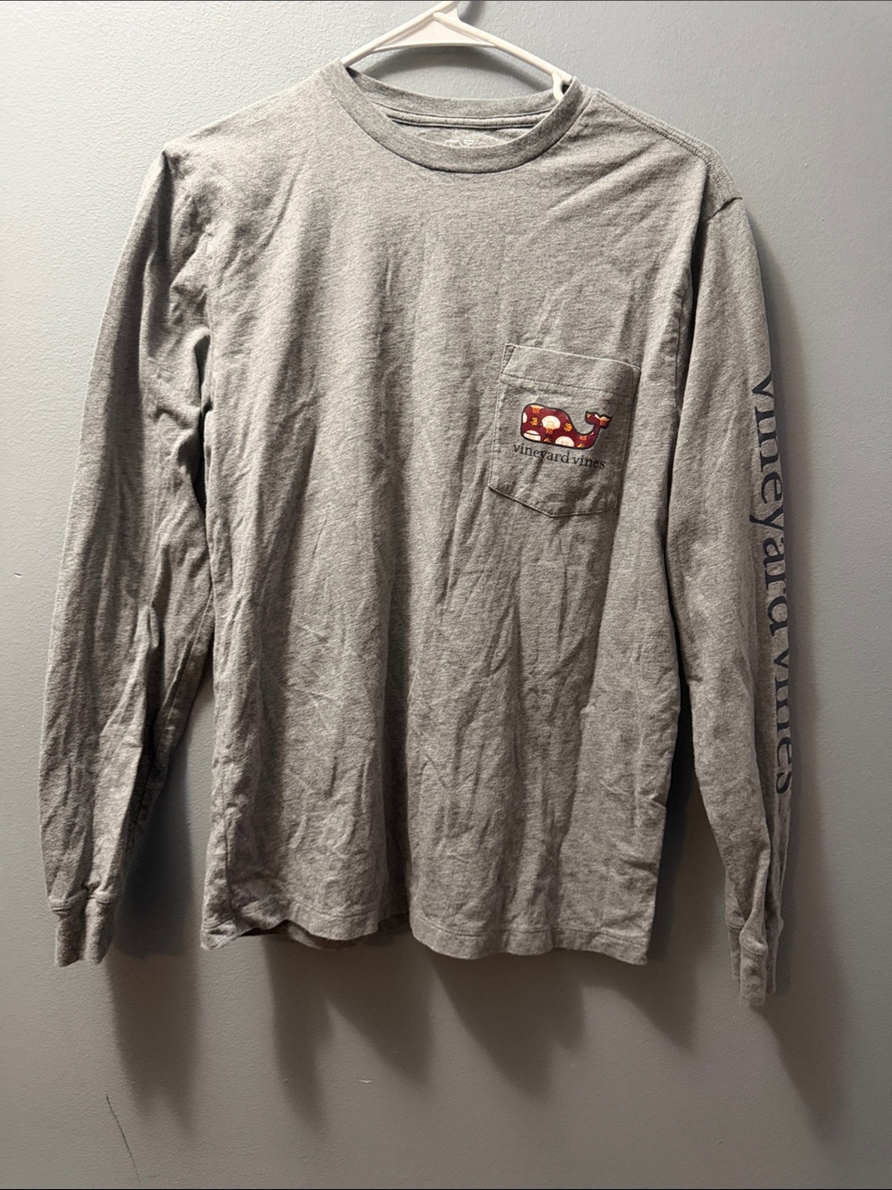 Vineyard Vines Gray Long-Sleeve Pocket Tee with Red Whale Logo